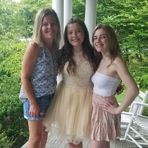 Meet your Posher, Daniela